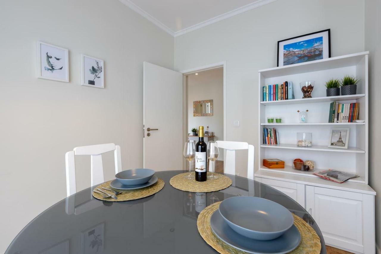 Trindade Sunny Downtown Apartment With Balcony & Ac Porto Ngoại thất bức ảnh