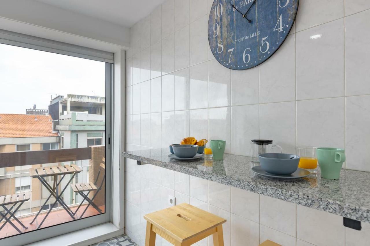 Trindade Sunny Downtown Apartment With Balcony & Ac Porto Ngoại thất bức ảnh