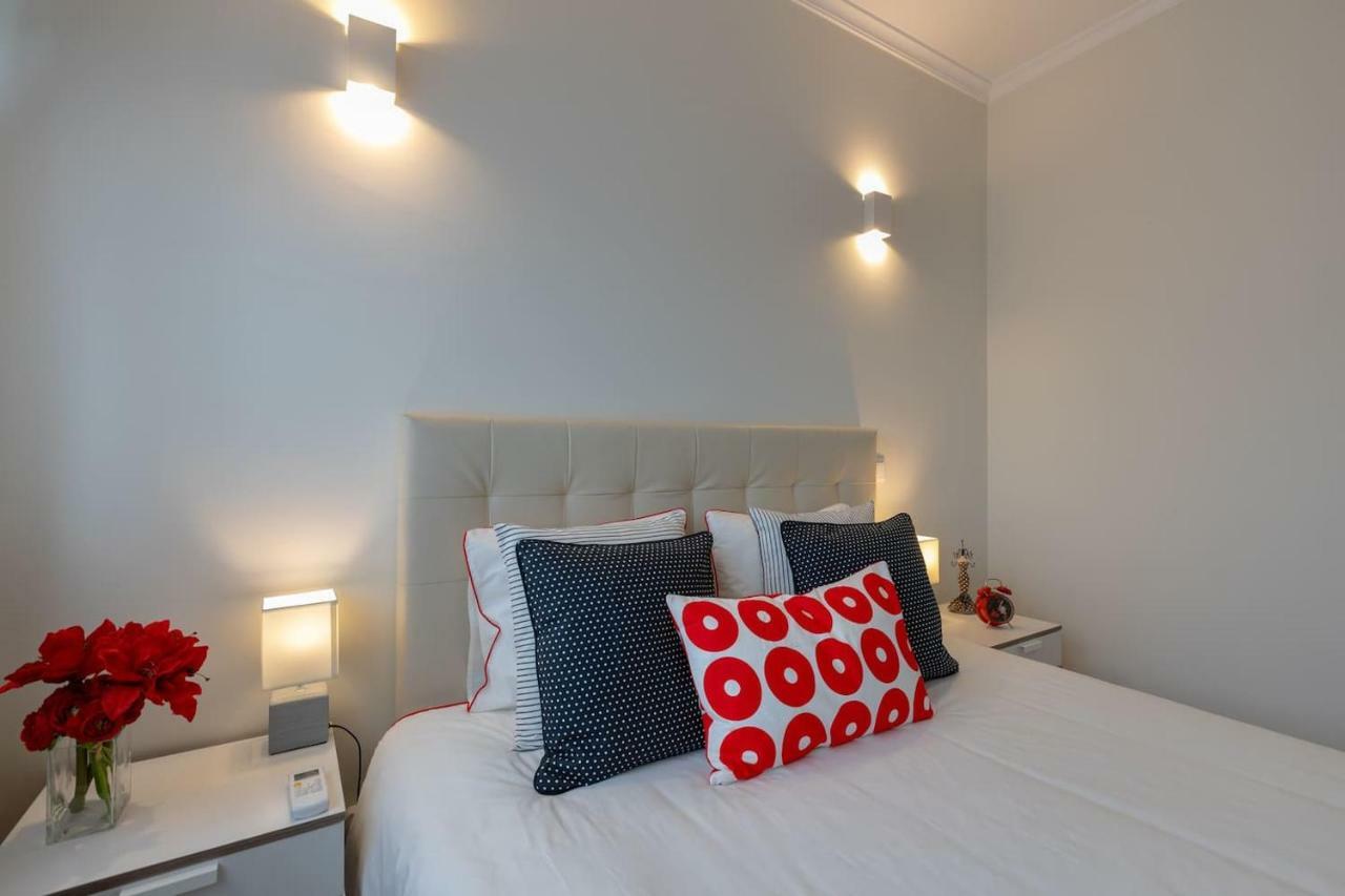 Trindade Sunny Downtown Apartment With Balcony & Ac Porto Ngoại thất bức ảnh